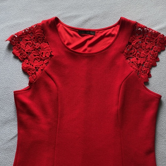 2 Dress Bundle - Picture 2 of 9